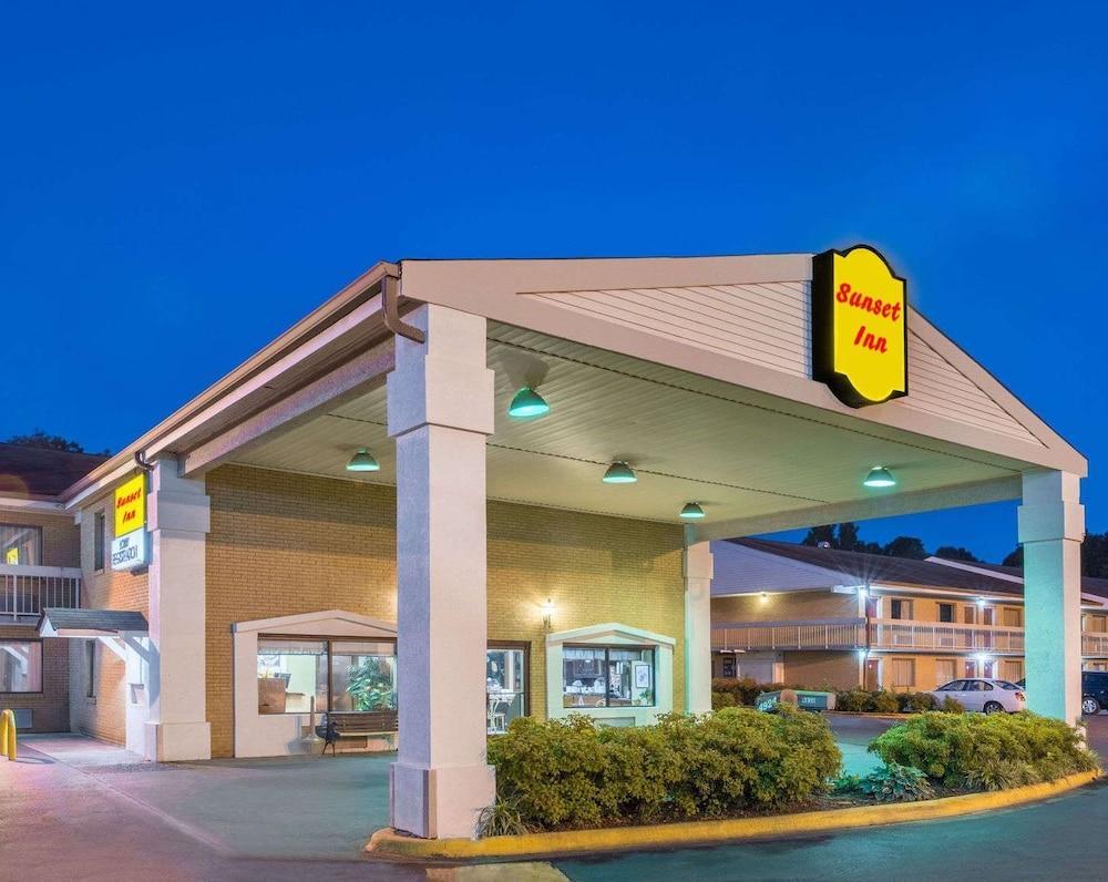 Sunset Inn Northlake Charlotte Zewnętrze zdjęcie