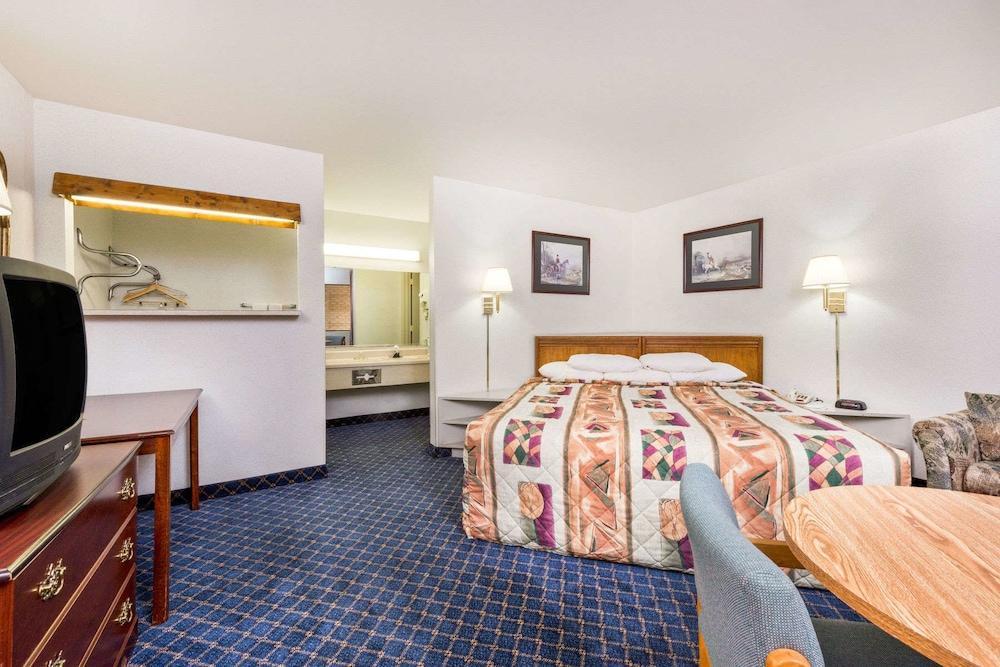 Sunset Inn Northlake Charlotte Zewnętrze zdjęcie