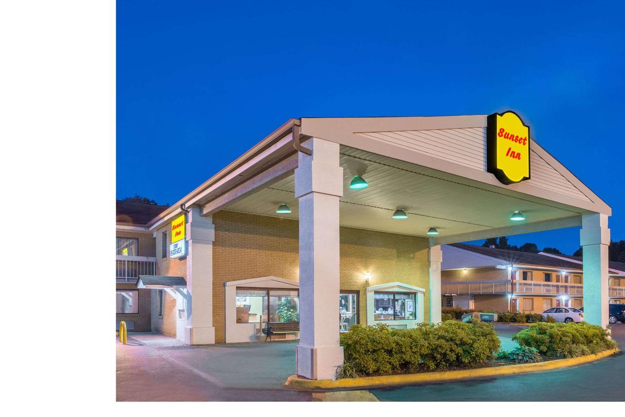 Sunset Inn Northlake Charlotte Zewnętrze zdjęcie
