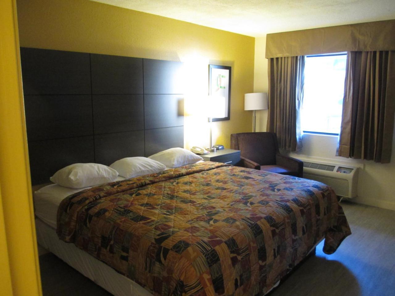 Sunset Inn Northlake Charlotte Zewnętrze zdjęcie